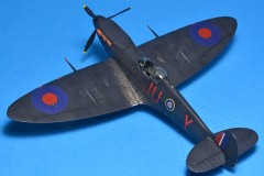 Spitfire_MkVb_Prihoda_02