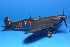 Spitfire_MkVb_Prihoda_13